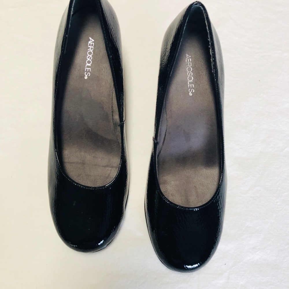Woman’s shoes 6.5